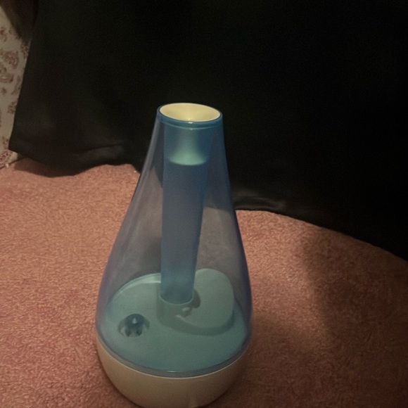 Air Purifier - Picture 1 of 1